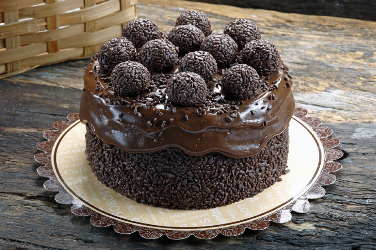 Bolo Brigadeiro - Aprenda uma receita