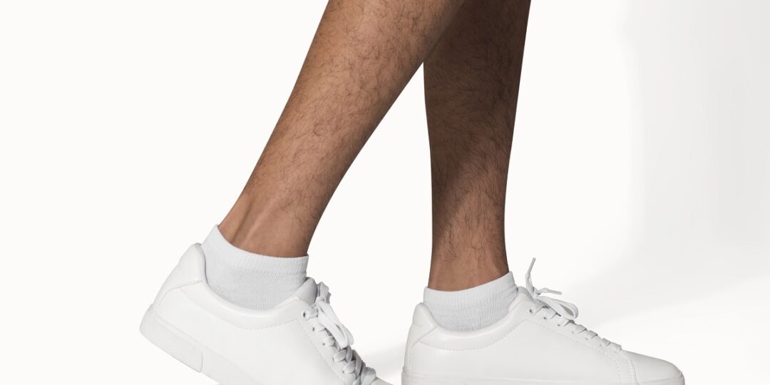 Tênis de lona de couro branco masculino